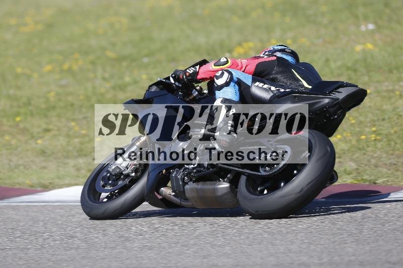 /15 22.05.2026  Plüss Moto Sport  Discover the Bike ADR /Gruppe rot - Race 3/55